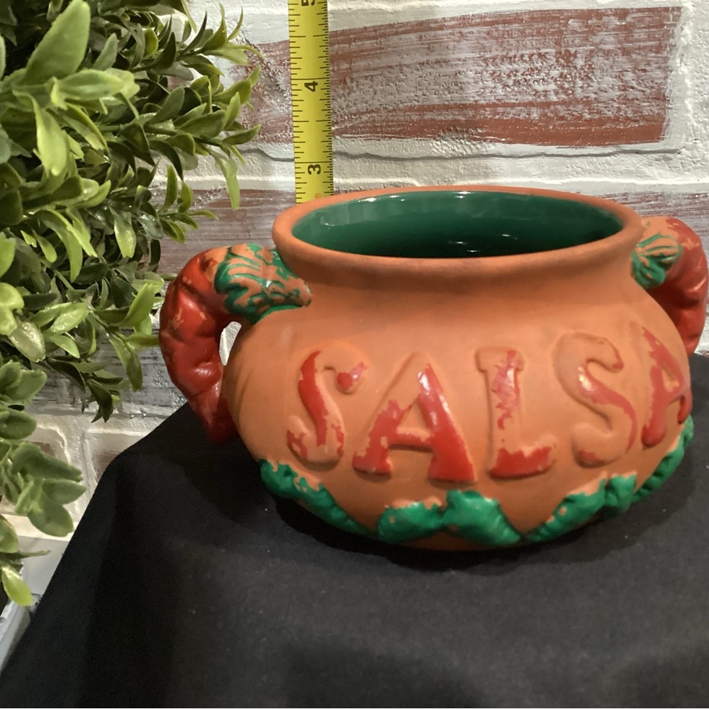 🟠 Unique Salsa Bowl ready for you to “Get Your Salsa On” - Ceramic - Used Nice - Picture 7 of 8